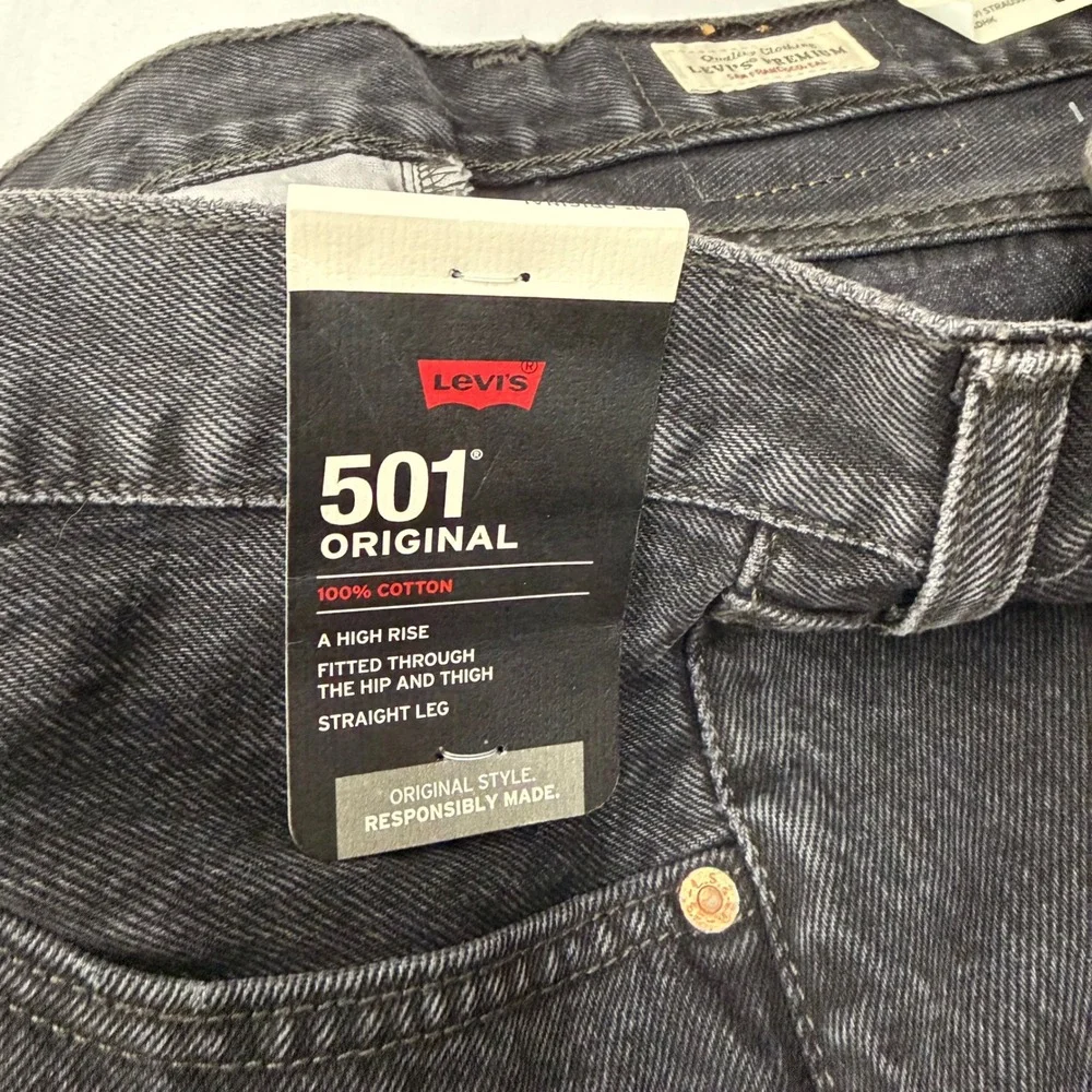 Levi's 501 Original Men's 34x32 Black Straight Leg Jeans‎ New With Tags